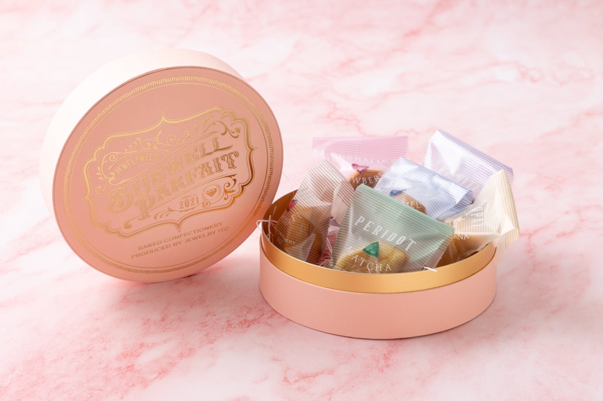 女友達に贈る誕生日お菓子ギフト